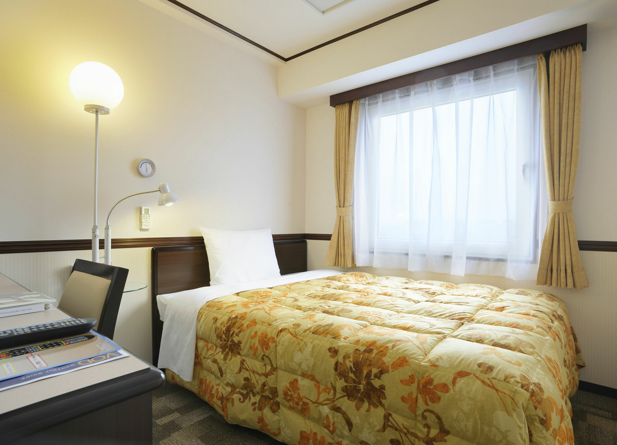 Toyoko Inn Tokyo Asakusa Senzoku Tsukuba Express Exterior foto